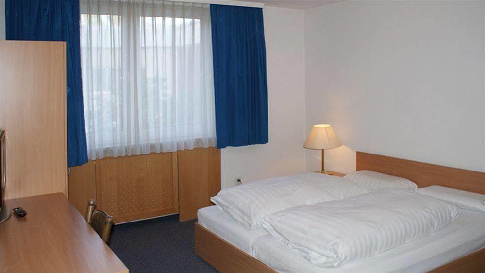 Hotel Buergerhaus à Steinbach im Taunus Extérieur photo